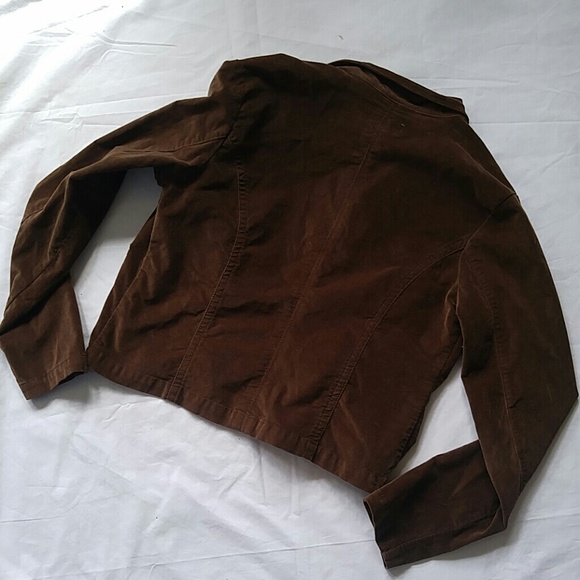 Blazer - Picture 7 of 7